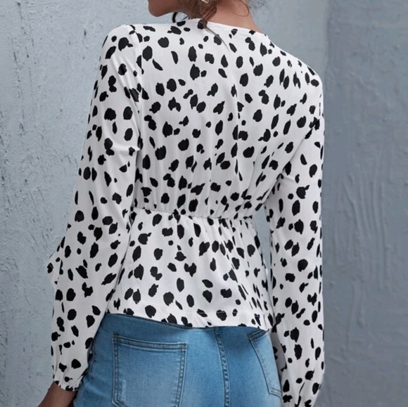 Dalmatian print tie front peplum top - Picture 3 of 8